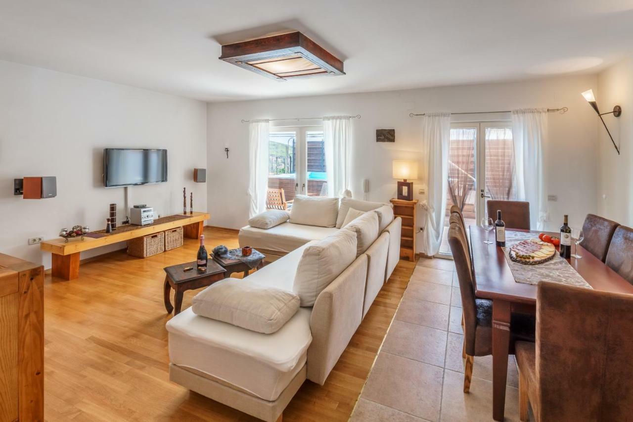 Holiday Home Harmony Žrnovnica 외부 사진