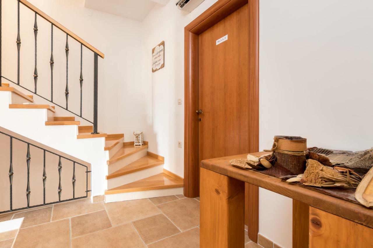 Holiday Home Harmony Žrnovnica 외부 사진